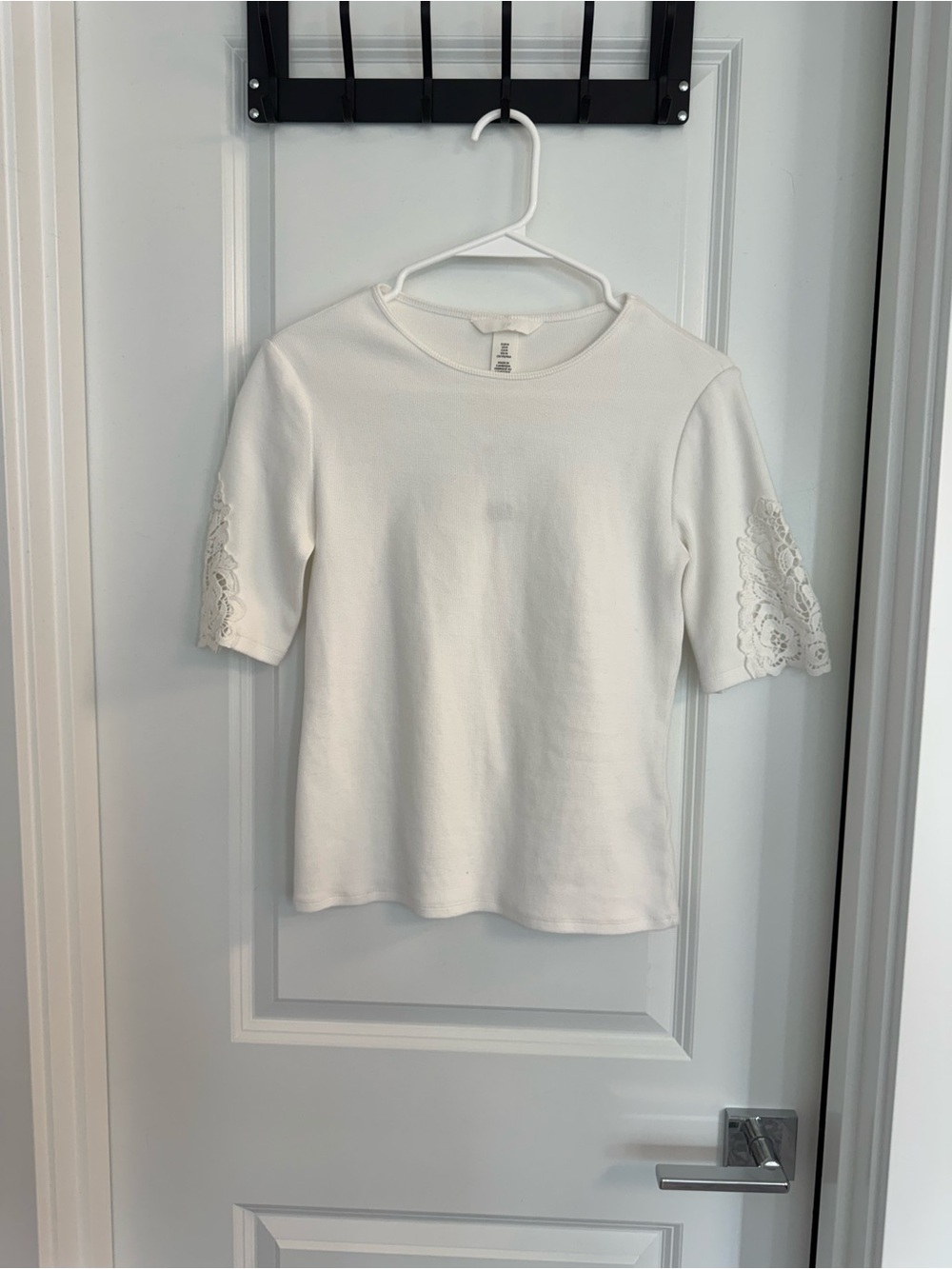 Women's White Short Sleeve Knit Top with Lace Trim Sleeves
